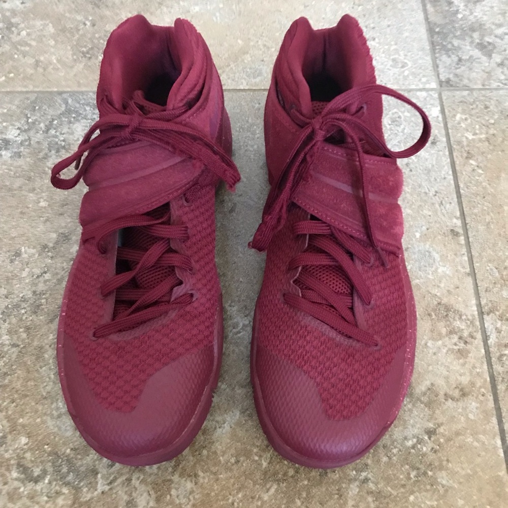 Kyrie 2⭐️size 9.5